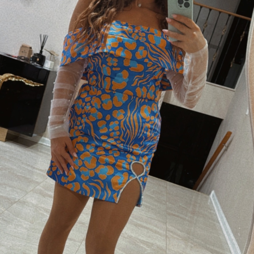 Dress - Picture 1 of 1